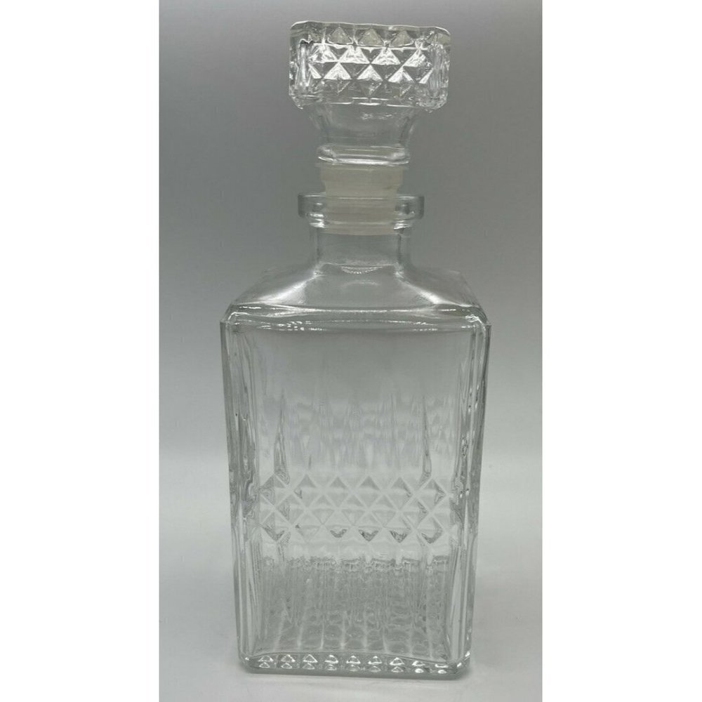 Epure Glass Whiskey Decanter Bottle - Glass and Plastic Stopper